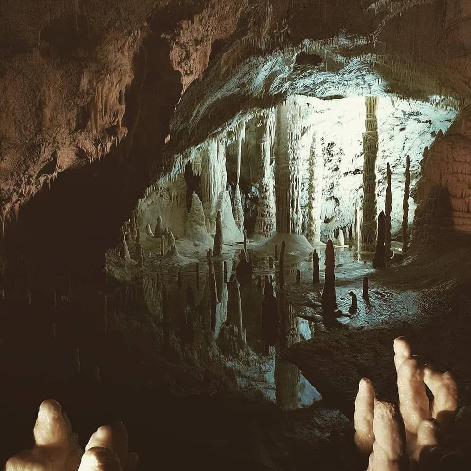 Speleo trekking alle grotte carsiche di Ostuni Freedome