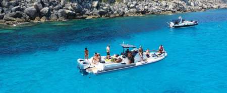 Gita in gommone alla scoperta di Favignana e Levanzo